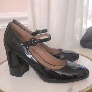 Women’s patent leather Mary Jane heels